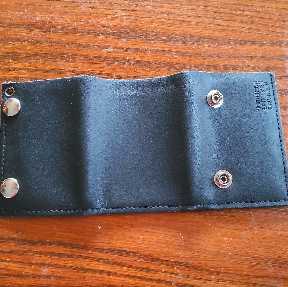 Mens Wallet - Picture 3 of 4